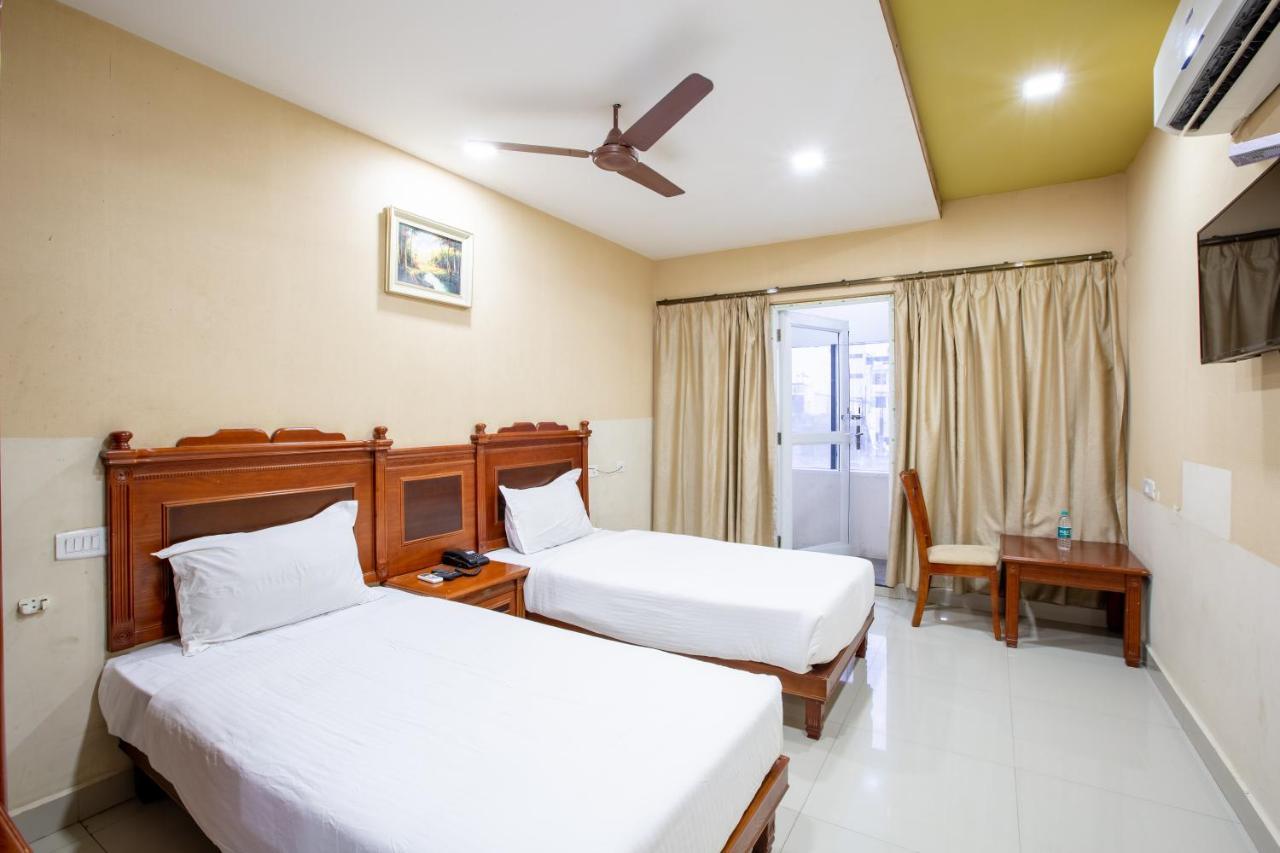 Pudukkottai Svs Grande酒店 外观 照片